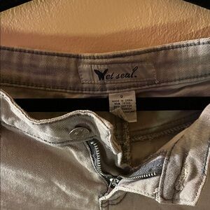 Wet Seal Women's Light Gray Distressed Jean Shorts